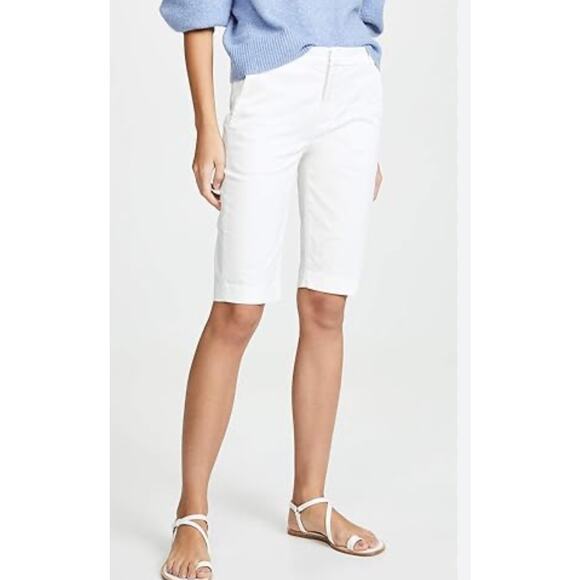Vince Coin Pocket Bermuda Short in White. Size 8. - Picture 1 of 9